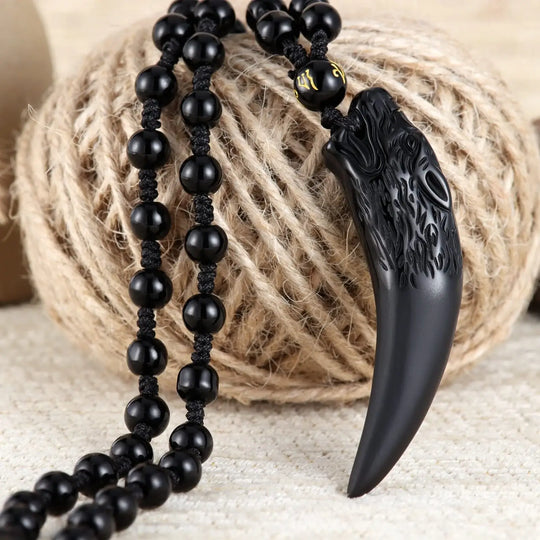 Collier à pendentif loup en obsidienne