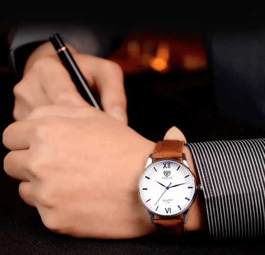 Montre-bracelet en cuir pour hommes